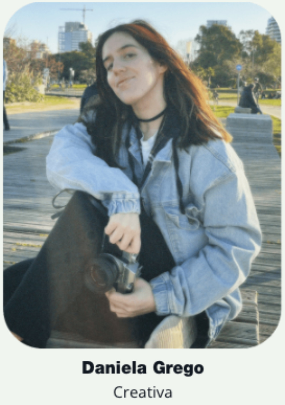 daniela-movil